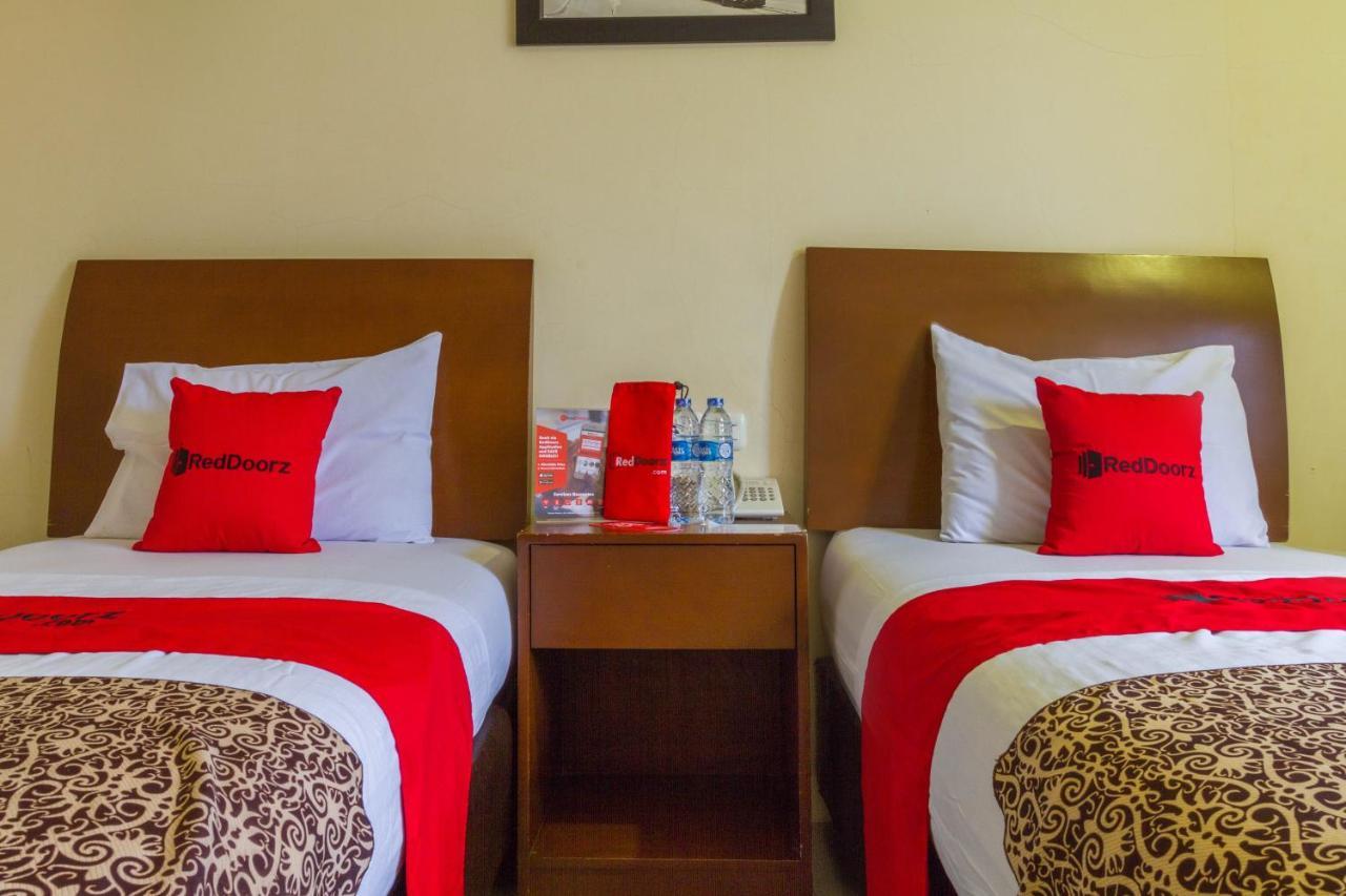 Reddoorz @ Paskal Hyper Square Hotel Bandung Bagian luar foto