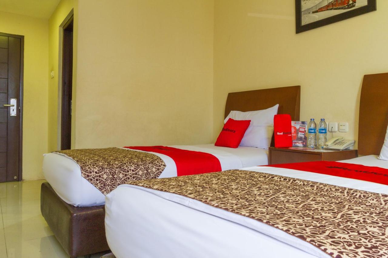 Reddoorz @ Paskal Hyper Square Hotel Bandung Bagian luar foto